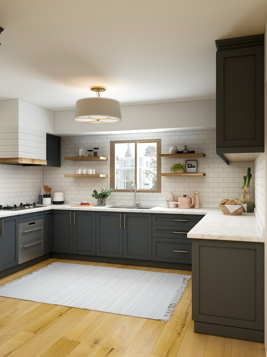Witte en bruine keukenkast.  Hoe u de ruimte in de keuken optimaal kunt benutten: praktische en creatieve ideeën