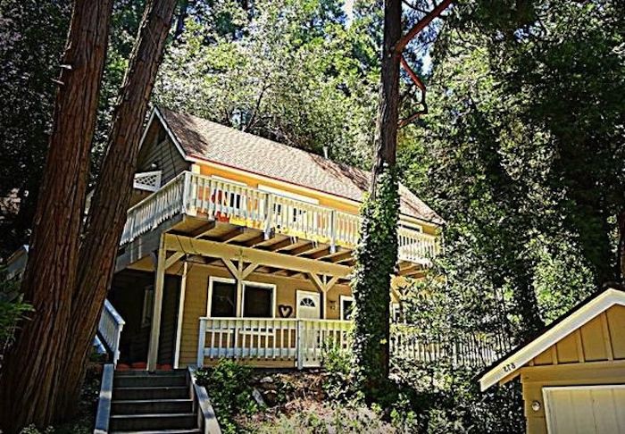 Huis in een bos in Californië.