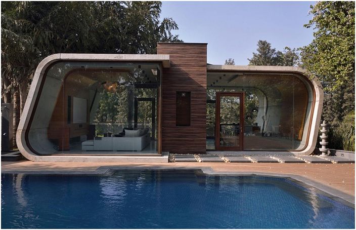 Pool House is een huis in New Delhi (India).