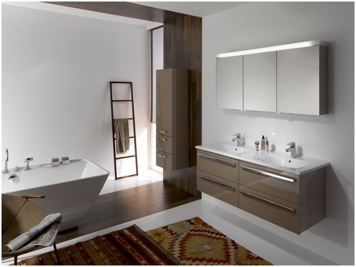 De badkamer in de stijl van minimalisme