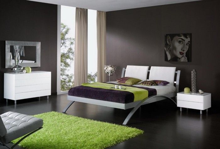 Het inrichten van de slaapkamer is mogelijk dankzij het decor in het groen.