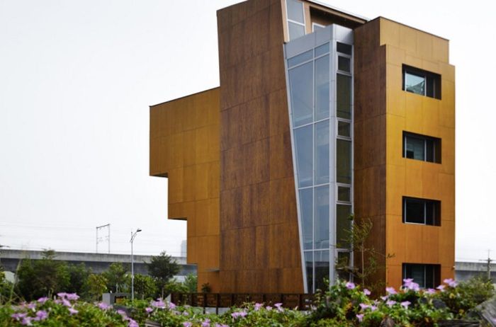 Een gebouw gemaakt van ecologische materialen.